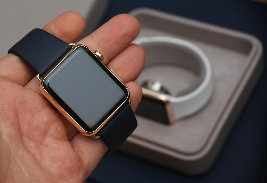 gold apple watch for guys