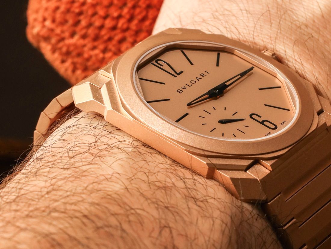 gold bvlgari wrist watch