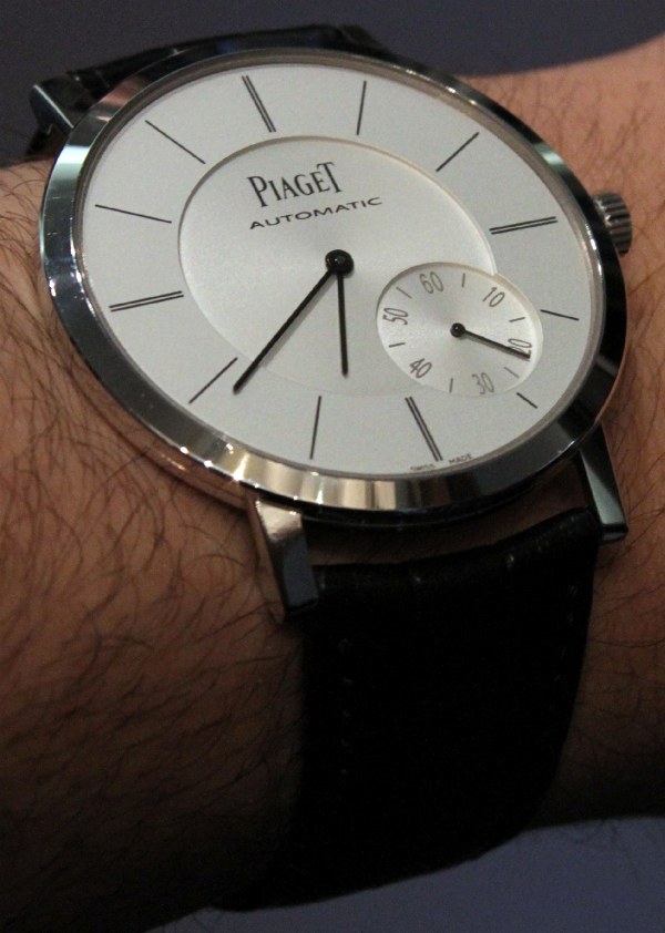 Piaget Altiplano 43 Automatic Watch Hands-On | aBlogtoWatch