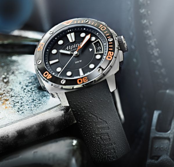 Alpina Extreme Diver 300 Orange Bezel Watch | aBlogtoWatch