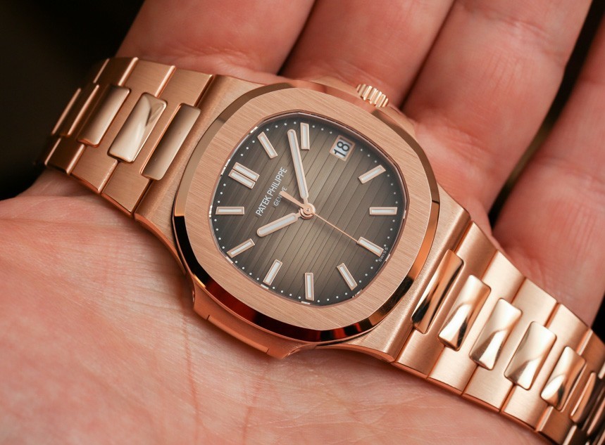 Hands-On: The New Patek Philippe Nautilus In Rose Gold Reference 5711R  (Live Pics, Pricing, Availability) - Hodinkee