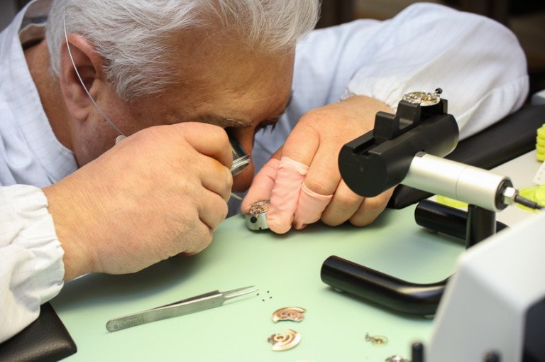 A Visit To Stp Watch Movement Manufacture: Fossil Group's Answer To Eta 