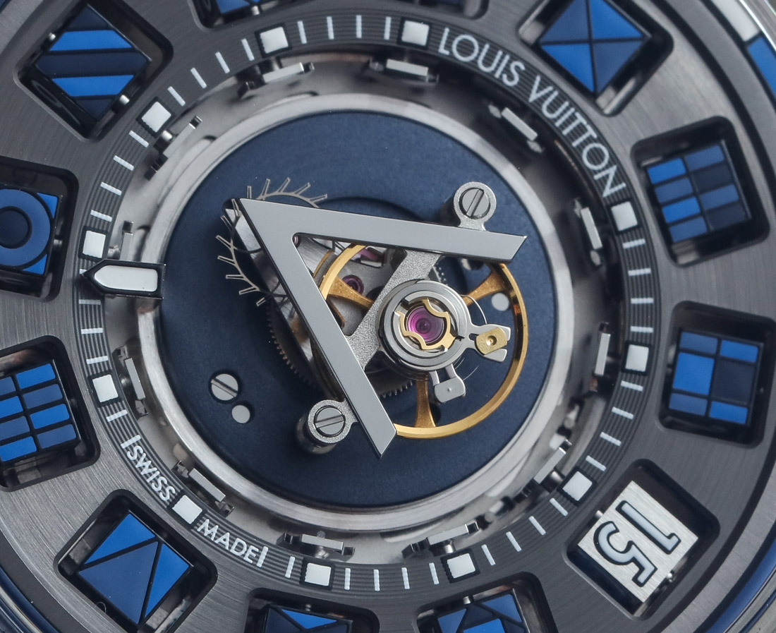 Normaly I don't like Louis Vuitton. Normaly The Escale Spin Time  Tourbillon Central Blue - Universal Launcher faces - Full Android Watch