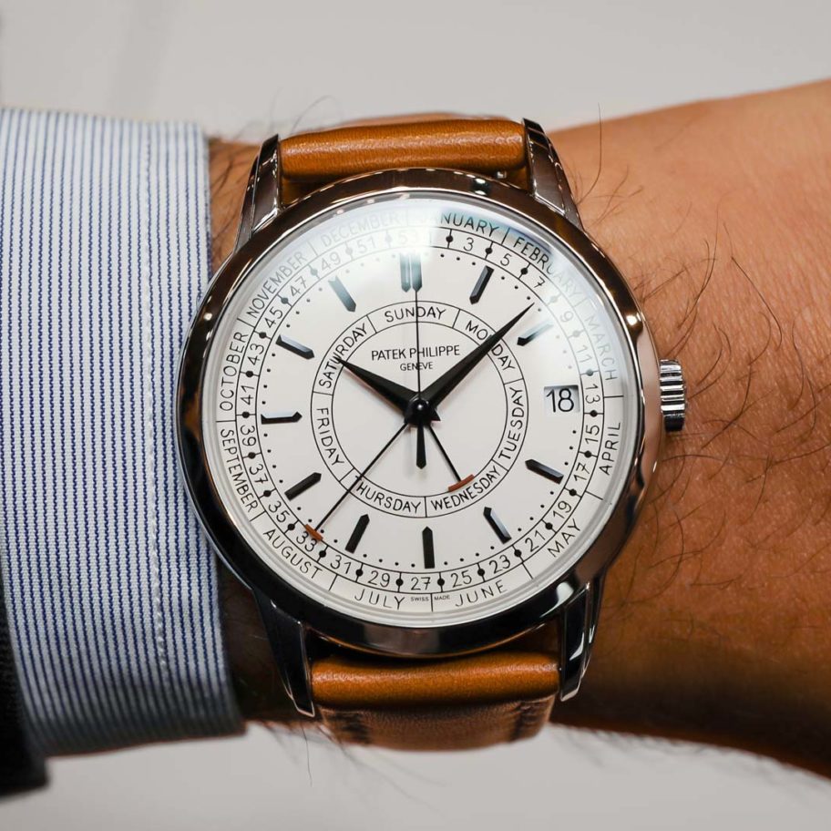 Patek Philippe Ref. 5212A Calatrava Weekly Calendar Watch In Depth ...