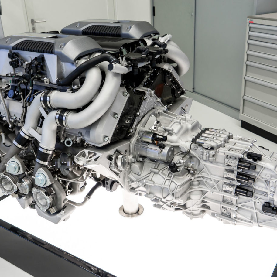 Jacob & Co. Bugatti Chiron Tourbillon Encapsulates A Working W16 Engine ...