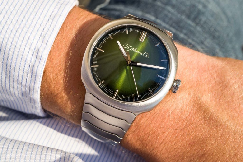 Second Look: H. Moser & Cie. Streamliner Centre Seconds Matrix Green ...