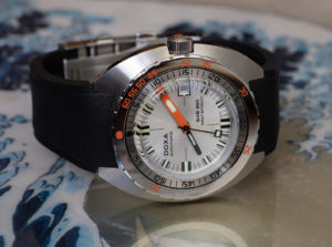 Watches Review: Doxa SUB 300 & SUB 300T | aBlogtoWatch