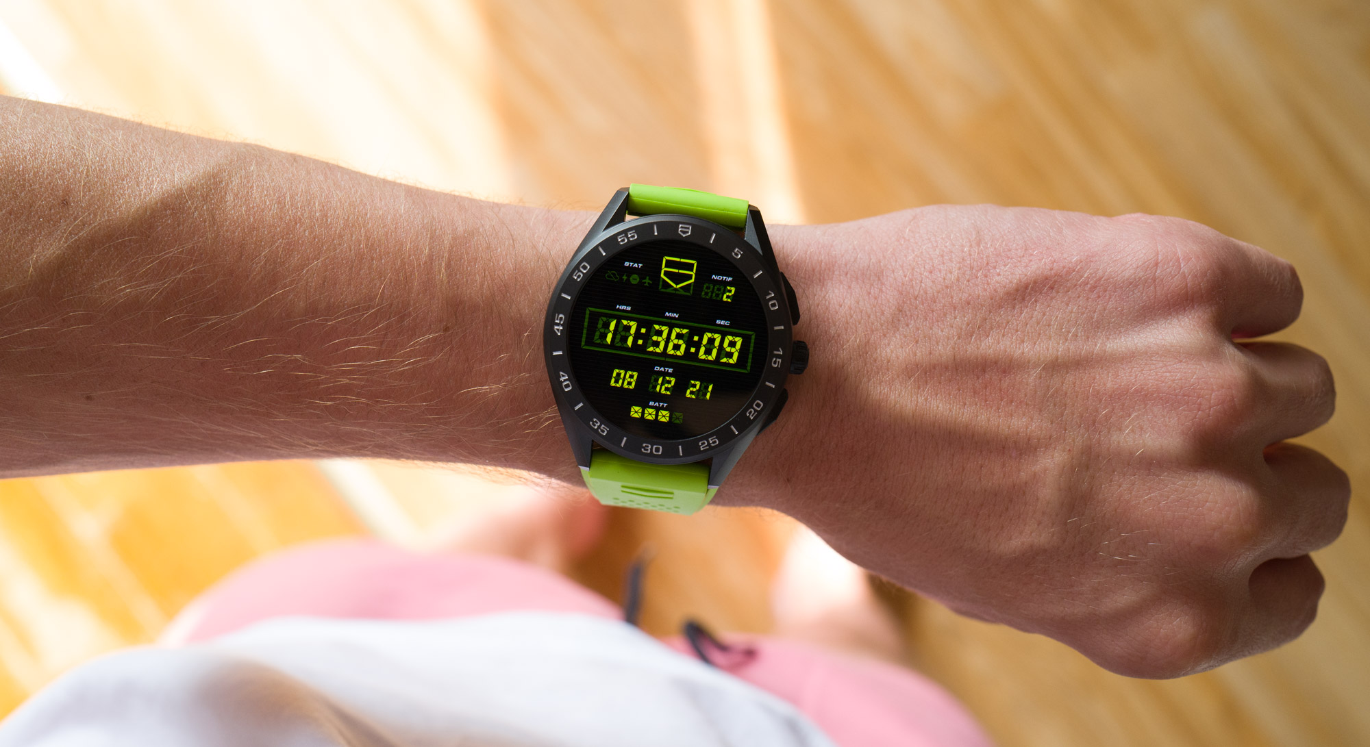 Mooi Nadeel Vouwen Watch Review: TAG Heuer Connected Titanium Smartwatch For 2021 |  aBlogtoWatch