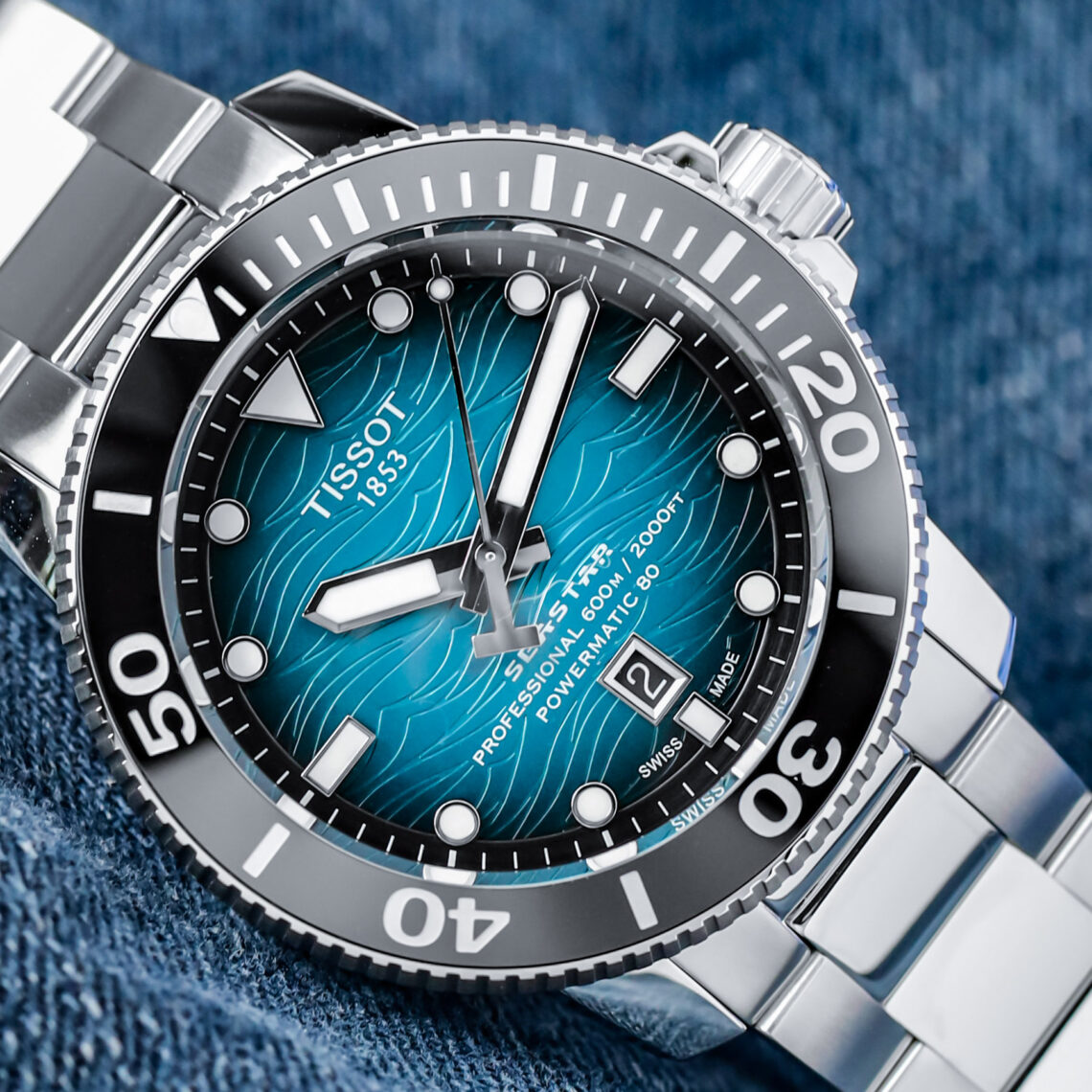 tag heuer aquaracer digital analog