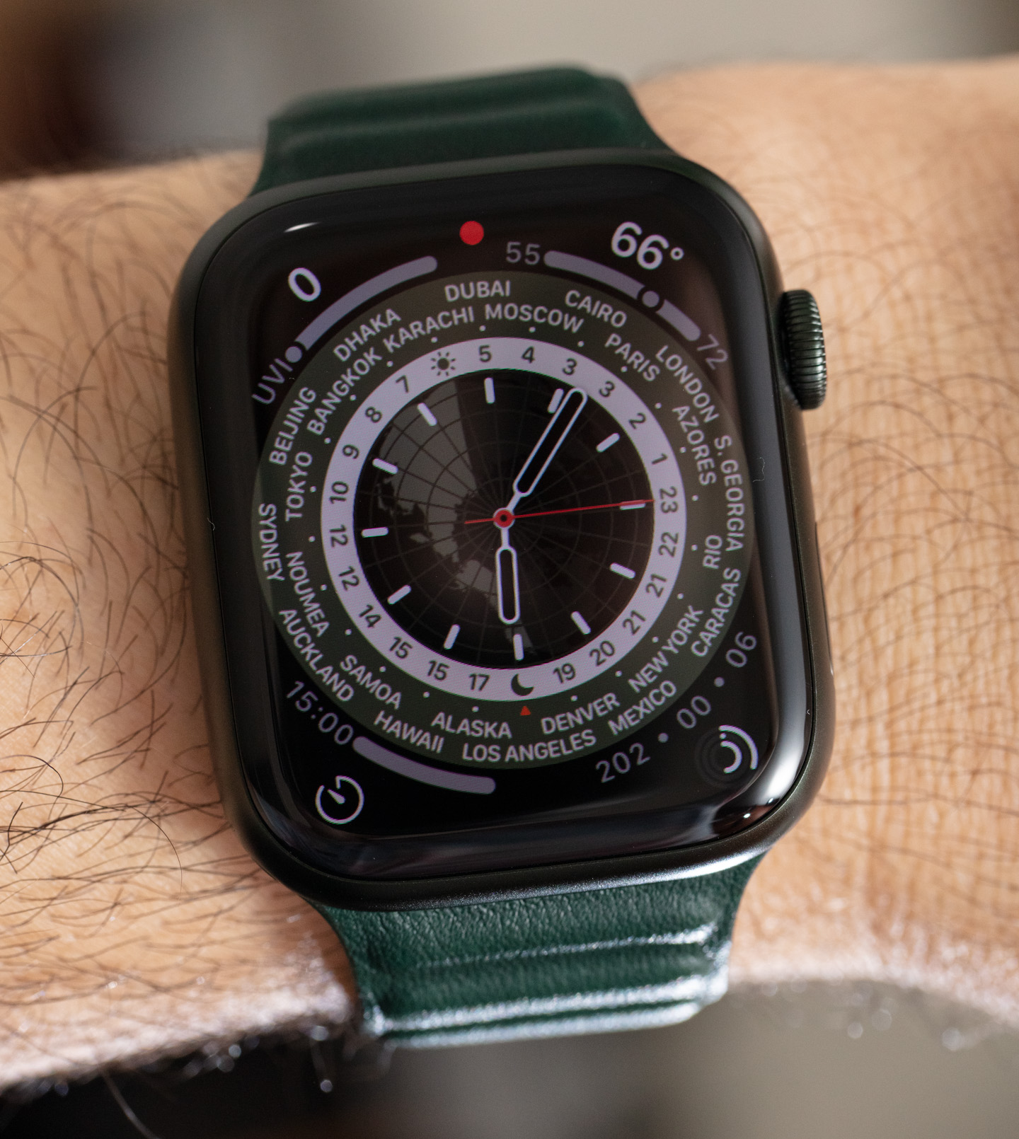 Smartwatch Review: Apple Watch Series 7 Aluminum | aBlogtoWatch