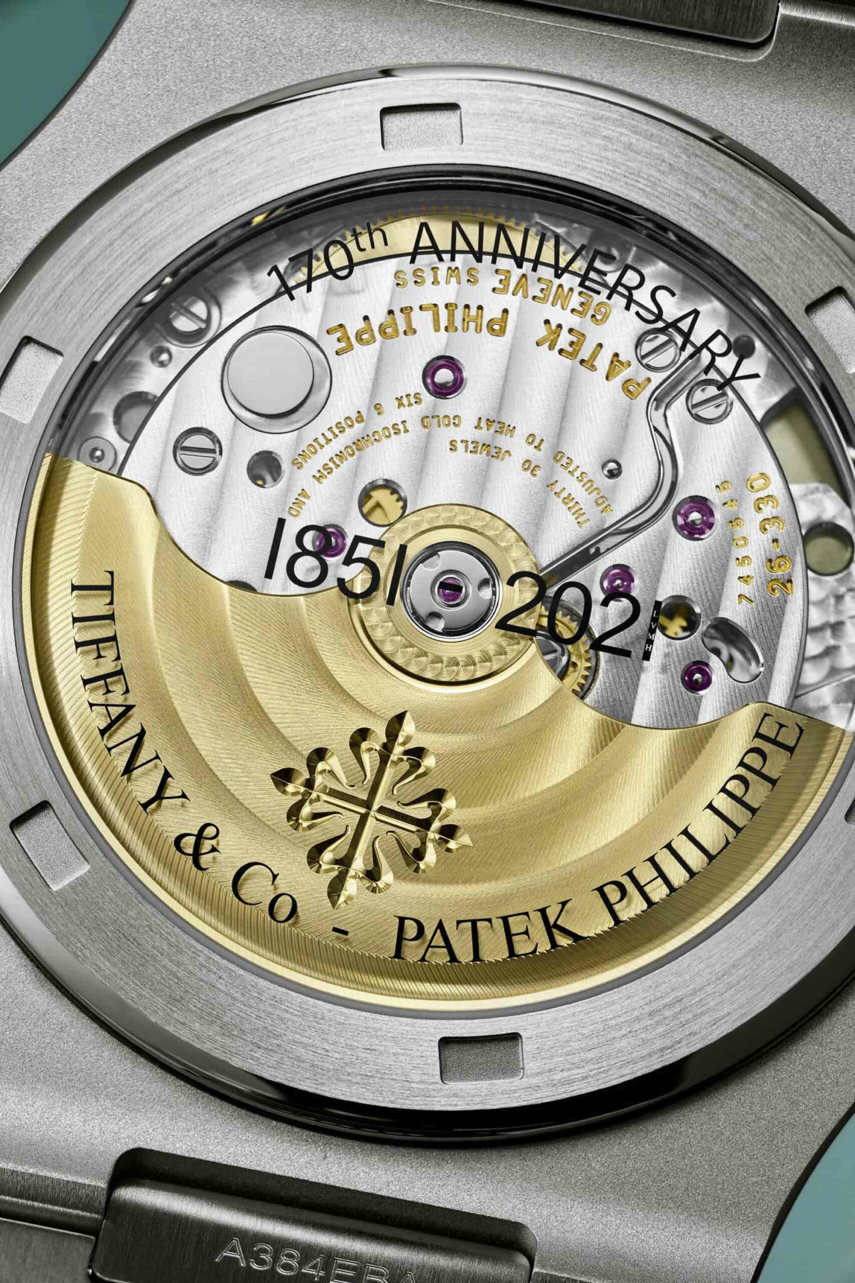 Patek Philippe Nautilus Tiffany & Co. Dial (5711G-001) Review - Patek  Philippe Reviews - WatchBox Studios