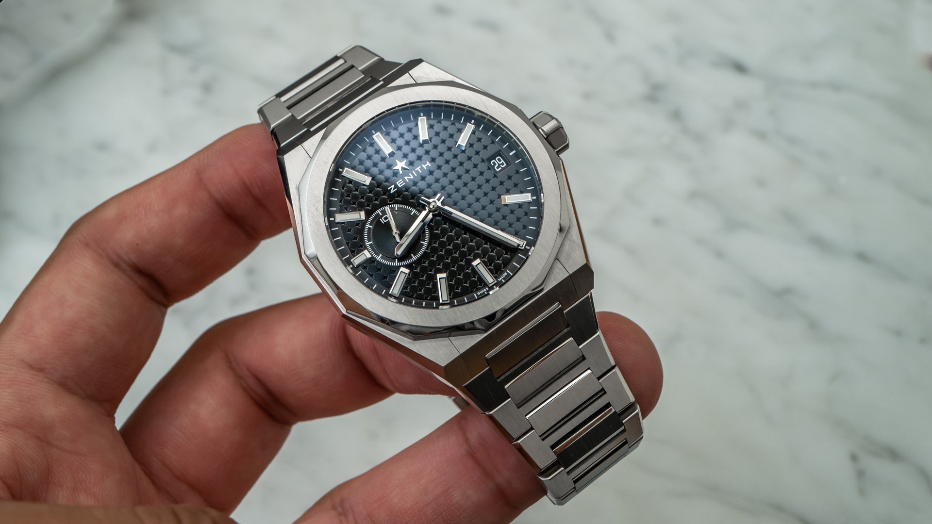Zenith Defy Skyline: New for LVMH Watch Week 2022. Hands-on review. 