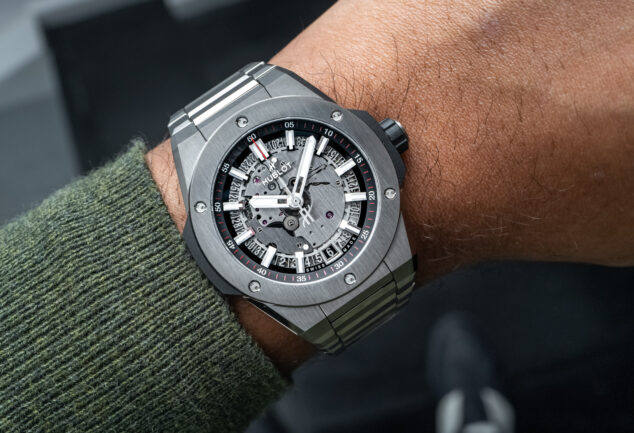 Hublot Classic Fusion Tourbillon Cathedral Minute Repeater Carbon Watch ...