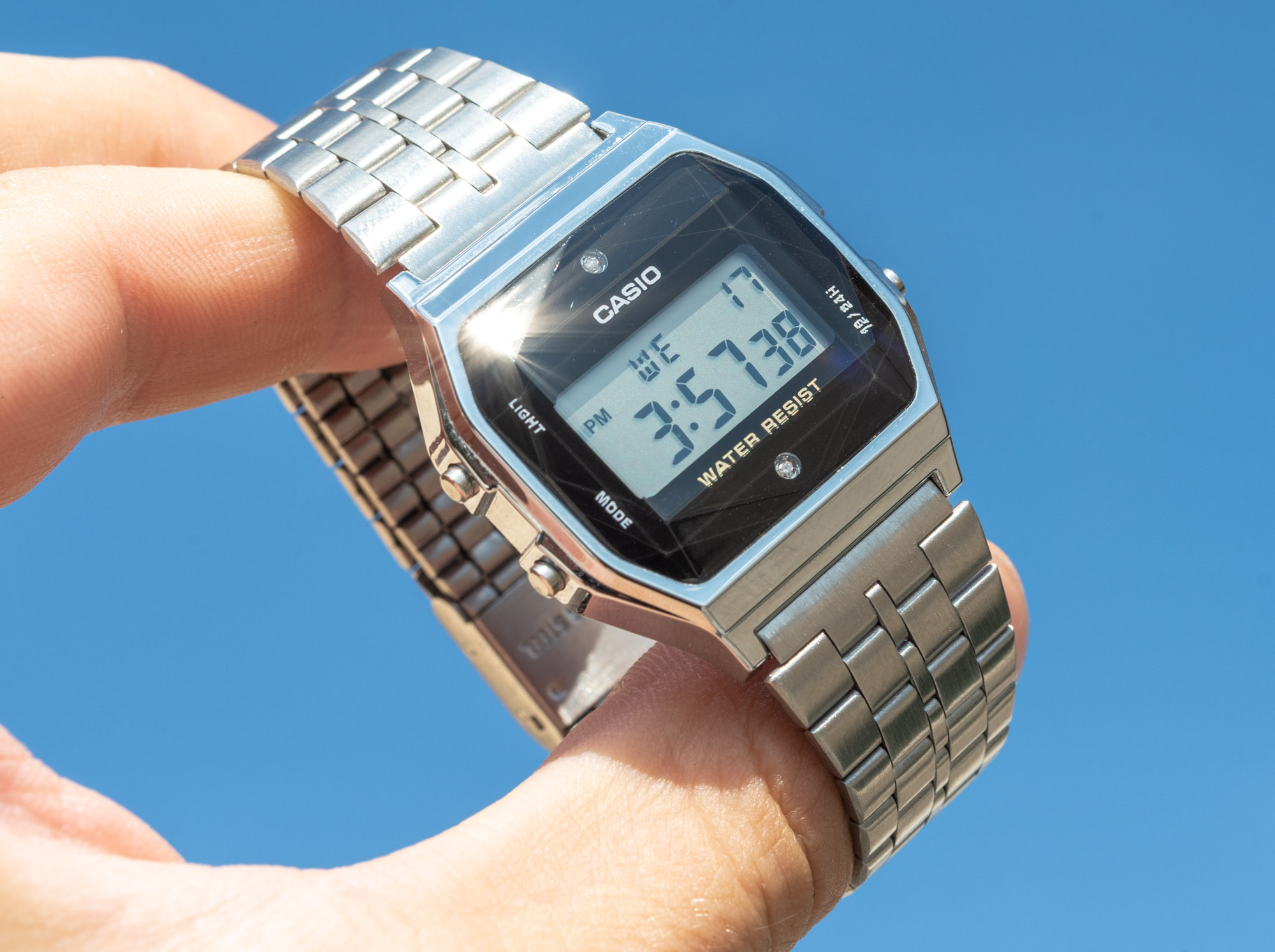 het internet druk acuut Casio A159WAD-1D Watch Review: Should You Buy The Cheapest-Ever Diamond-Set  Watch? | aBlogtoWatch