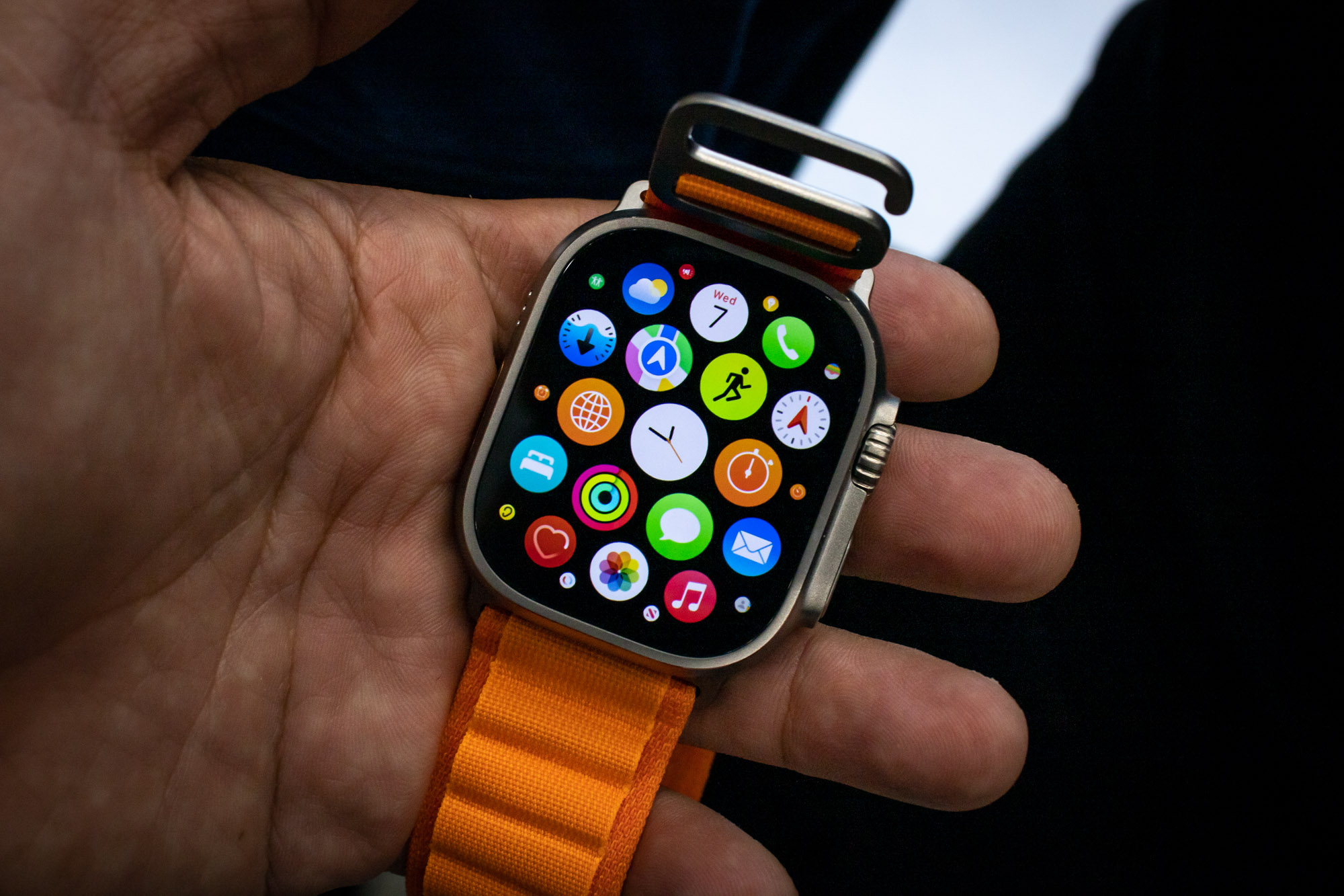 VIDEO] Hands-On With The Entirely Unnecessary (But Entirely Awesome) Apple Watch  Ultra - Worn & Wound