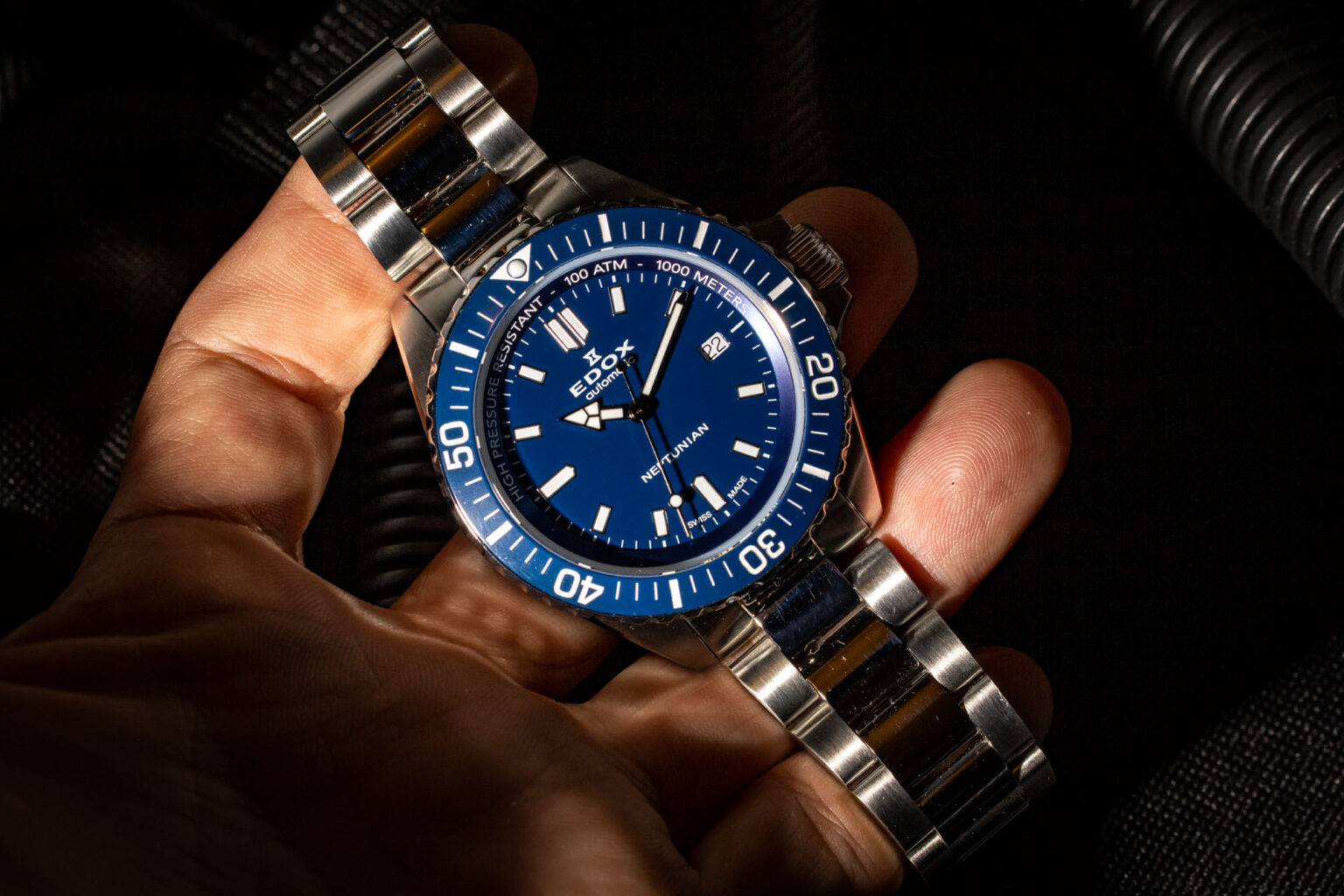 Explore The Ocean’s Depths With The Edox Neptunian Dive Watch ...