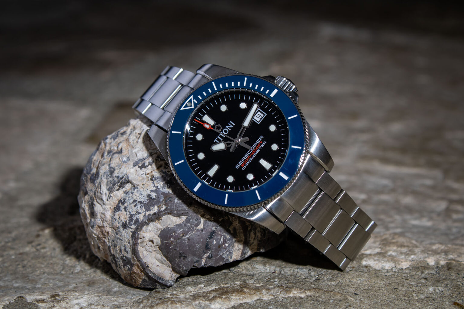 Hands-On Debut: TITONI Seascoper 300 Watch | aBlogtoWatch