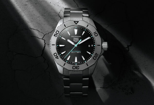 TAG Heuer Debuts 42mm Carrera Chronograph Collection | ABlogtoWatch