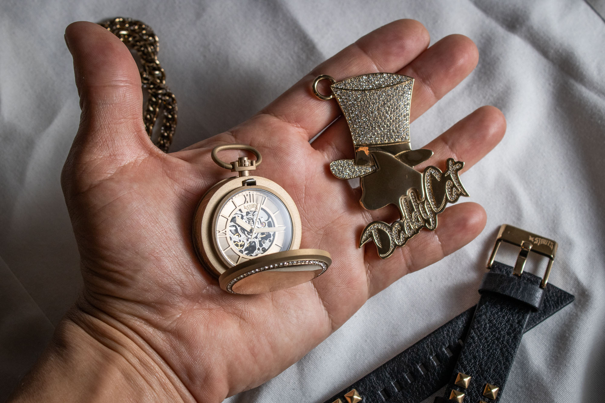One Piece Film Gold Pocket Watch - Compass