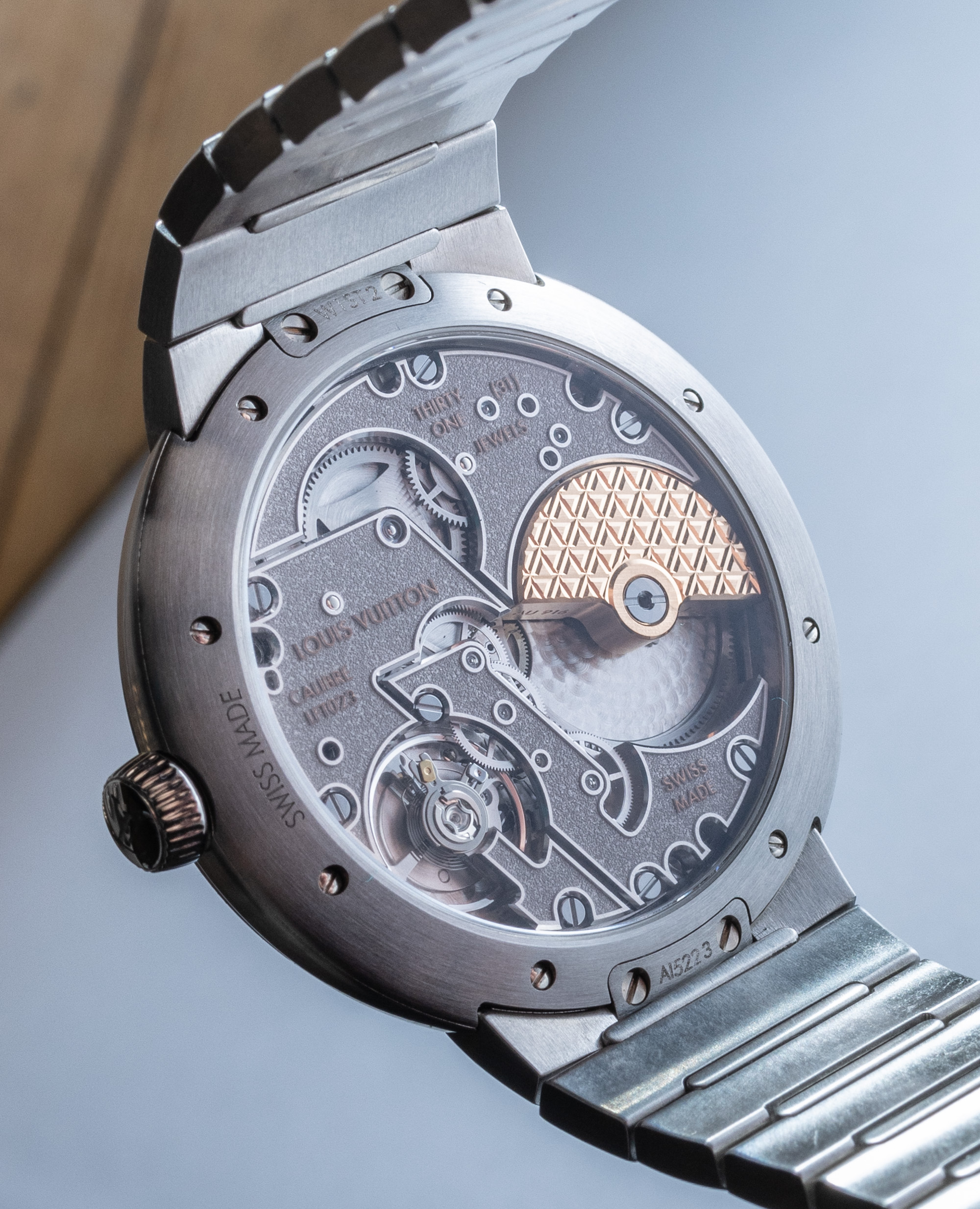 New Louis Vuitton Tambour; How it Compares with the Integrated Bracelet  Giants