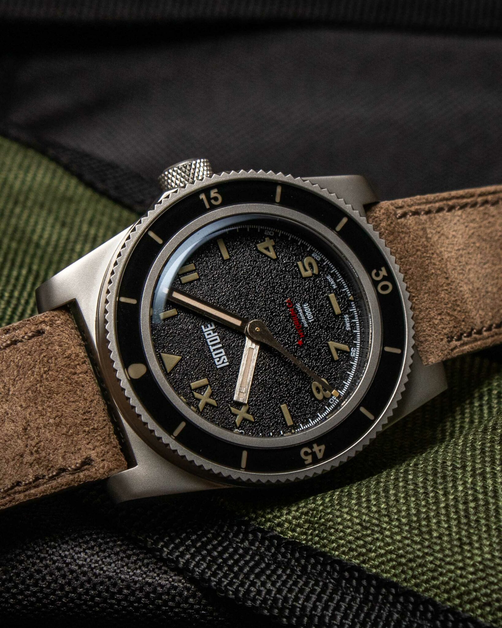 Hands-On Debut: Isotope Hydrium California Watch | aBlogtoWatch