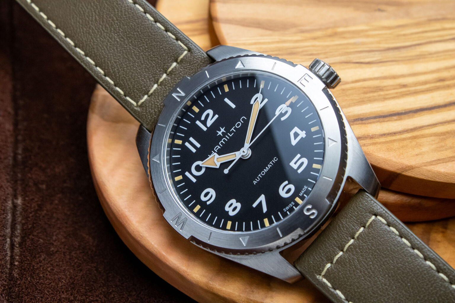 Hands-On: Hamilton Khaki Field Expedition Watch | ABlogtoWatch