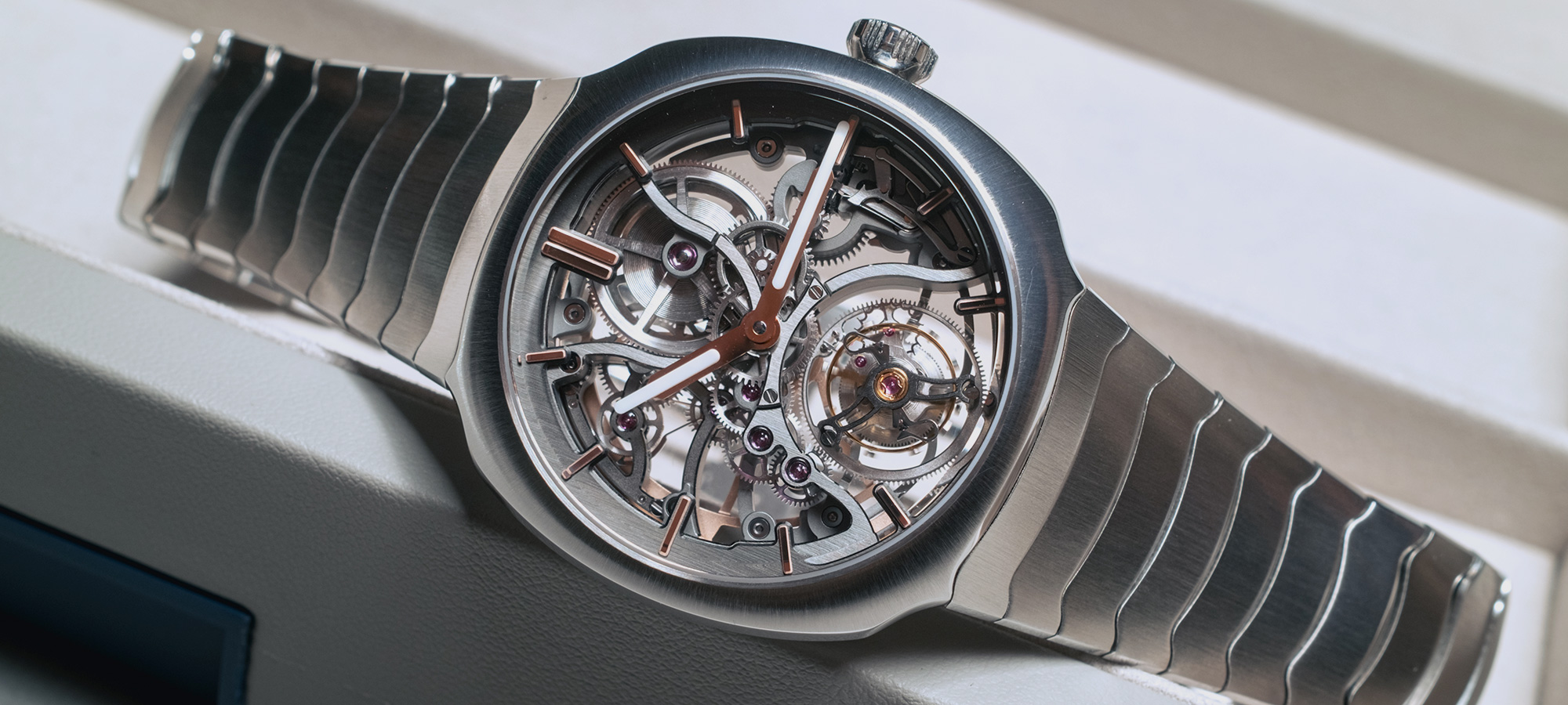 Hands-On: H. Moser & Cie Streamliner Tourbillon Skeleton Watch